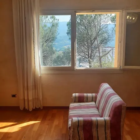 Parco Dei Gelsomini לינה וארוחת בוקר אסקולי פיצ'נו