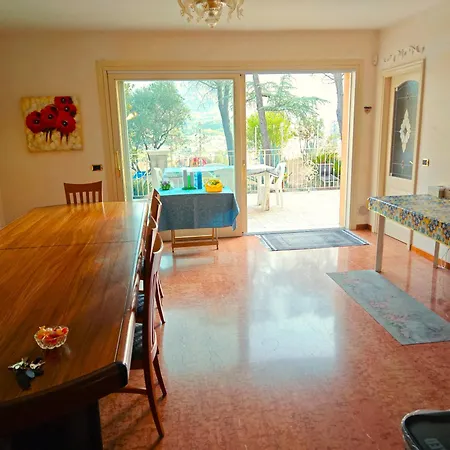 Parco Dei Gelsomini Bed & Breakfast 3*