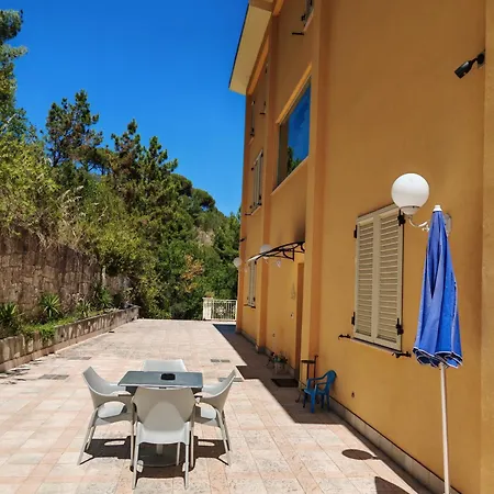 Panzió Parco Dei Gelsomini 3*